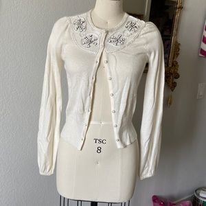 Vintage white cardigan with accent beading